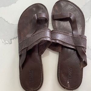 Toms Leather Flip Flops